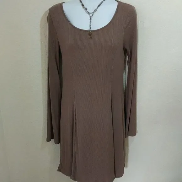 FOREVER 21 Ribbed Brown long sleeve dress